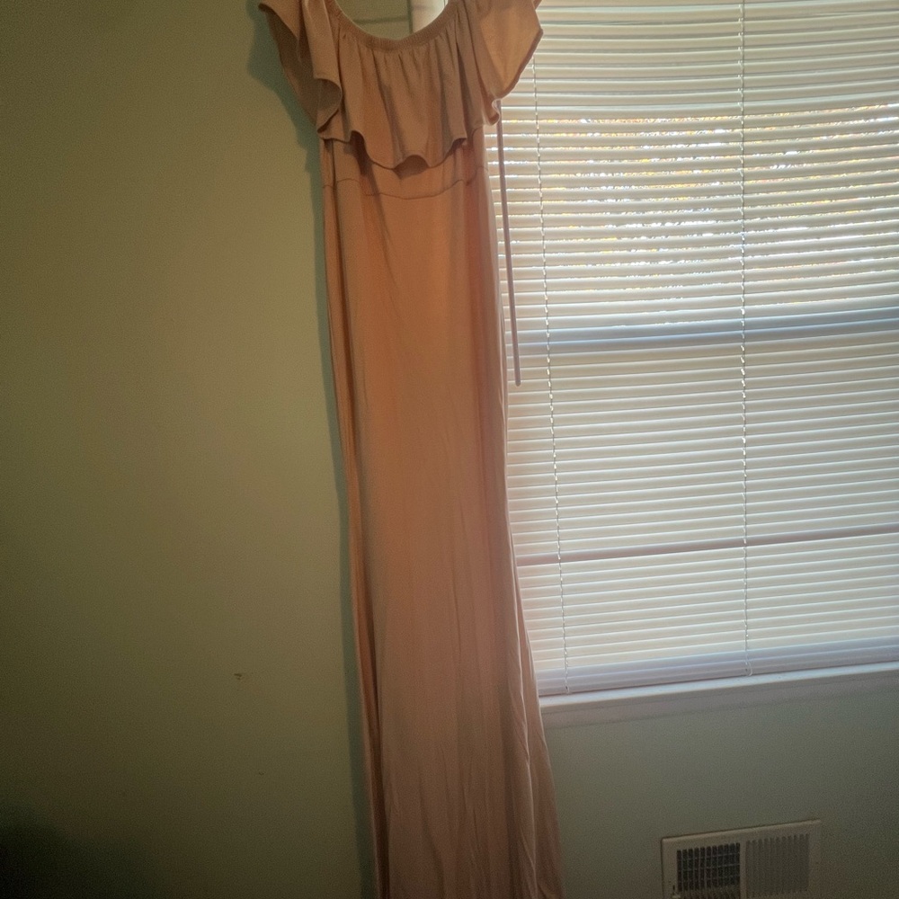 Off-Shoulder Maxi Dress in Tan